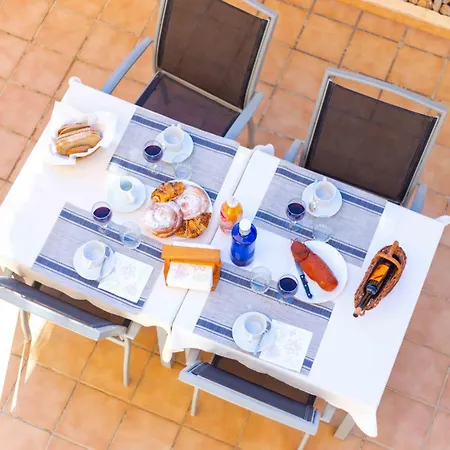 Casa Juan Holiday home *